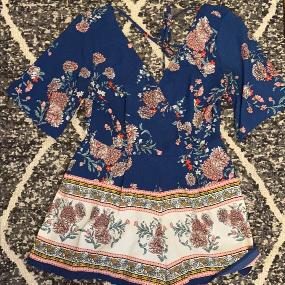 Small Patterned Romper - image 1